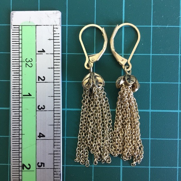 Vintage look metal tassel earrings - Picture 3 of 3